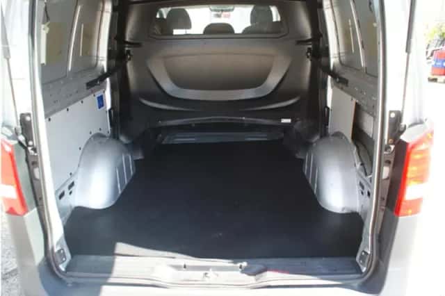 Mercedes-Benz Vito (2015) thumbnail 6