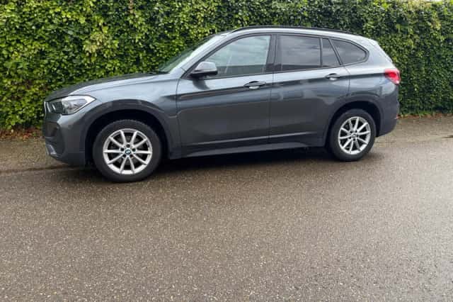 BMW X1 (2021) thumbnail 2