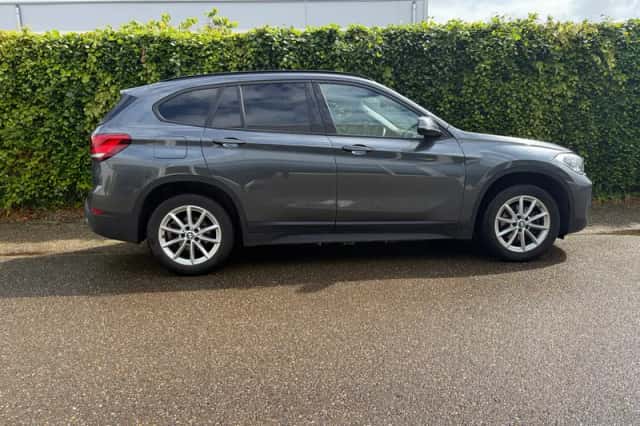 BMW X1 (2021) thumbnail 5