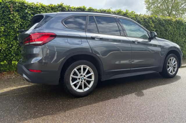 BMW X1 (2021) thumbnail 6