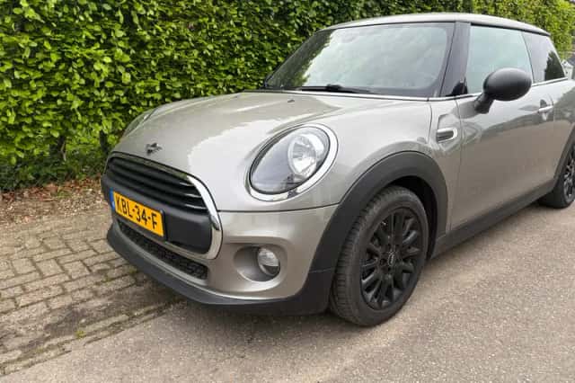 MINI One (2018) thumbnail 4