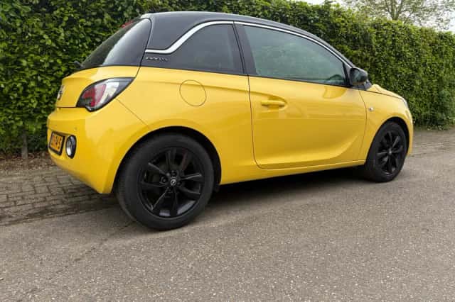 Opel Adam (2016) thumbnail 6