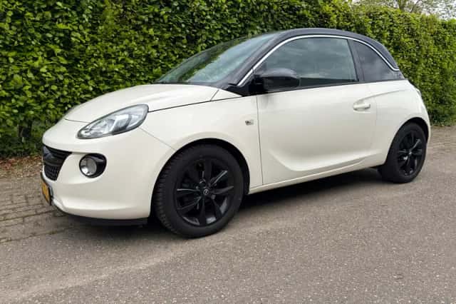 Opel Adam (2016) thumbnail 1
