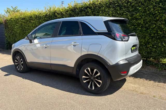 Opel Crossland (2023) thumbnail 3