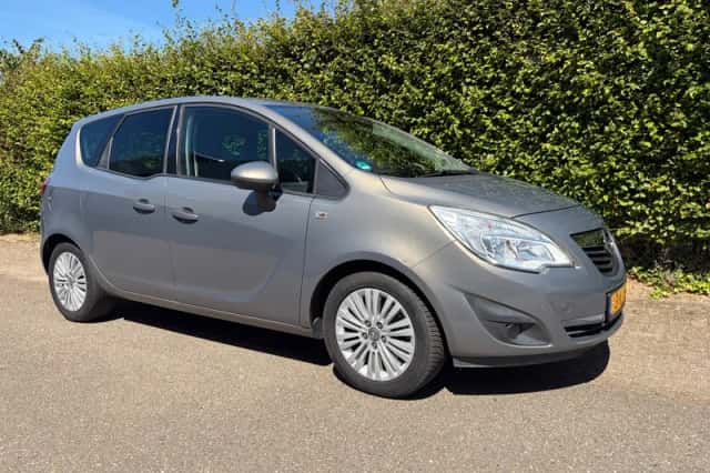 Opel Meriva (2013) thumbnail 5