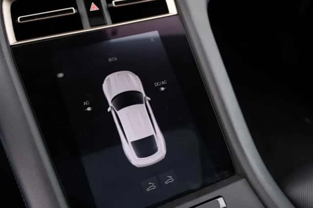 Porsche Taycan (2022) thumbnail 41