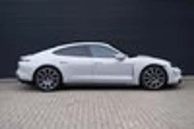 Porsche Taycan (2022) thumbnail 59