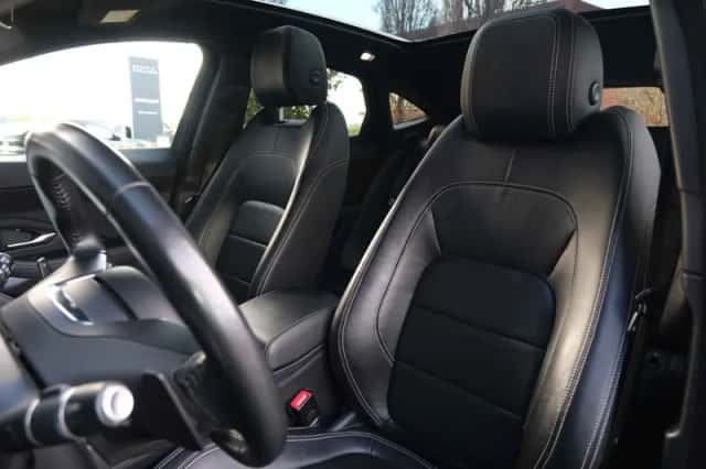 Jaguar E-Pace (2018) thumbnail 17