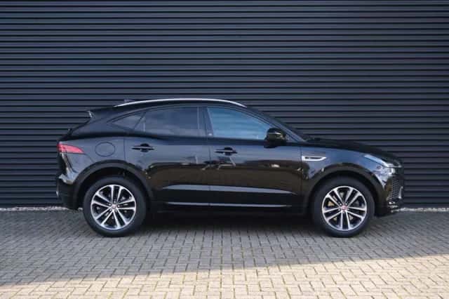 Jaguar E-Pace (2018) thumbnail 3