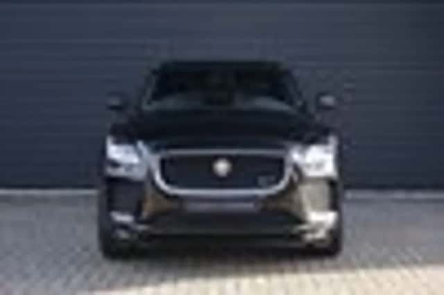 Jaguar E-Pace (2018) thumbnail 41