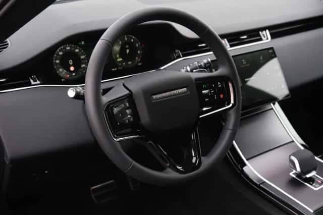 Land Rover Range Rover Evoque (2026) thumbnail 4