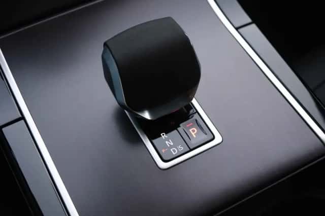 Land Rover Range Rover Evoque (2026) thumbnail 32