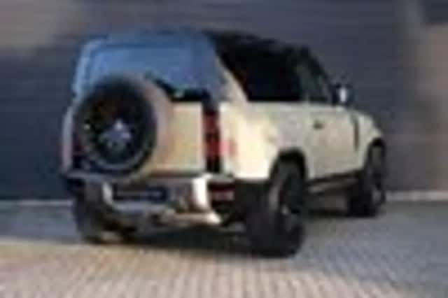Land Rover Defender (2023) thumbnail 51