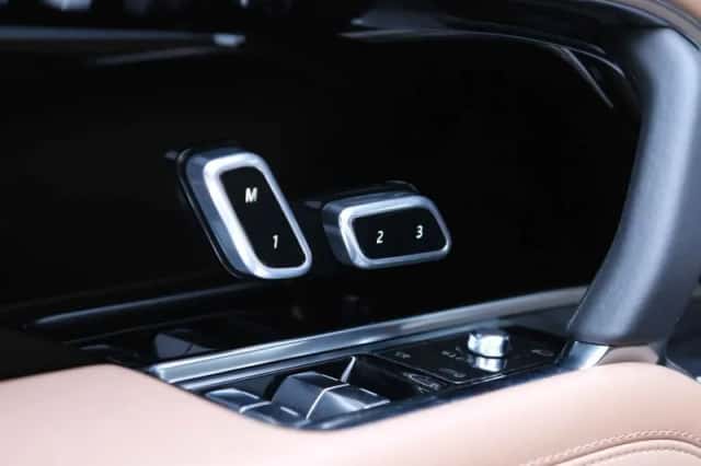 Land Rover Range Rover (2025) thumbnail 16