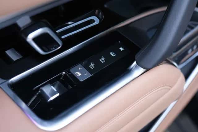 Land Rover Range Rover (2025) thumbnail 23