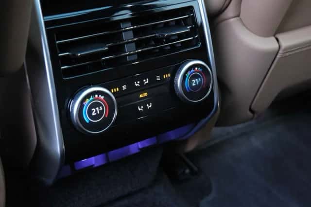 Land Rover Range Rover (2025) thumbnail 24