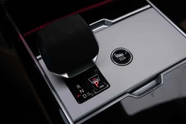 Land Rover Range Rover (2025) thumbnail 36