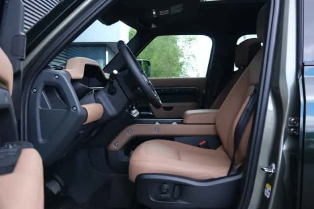 Land Rover Defender (2026) thumbnail 19