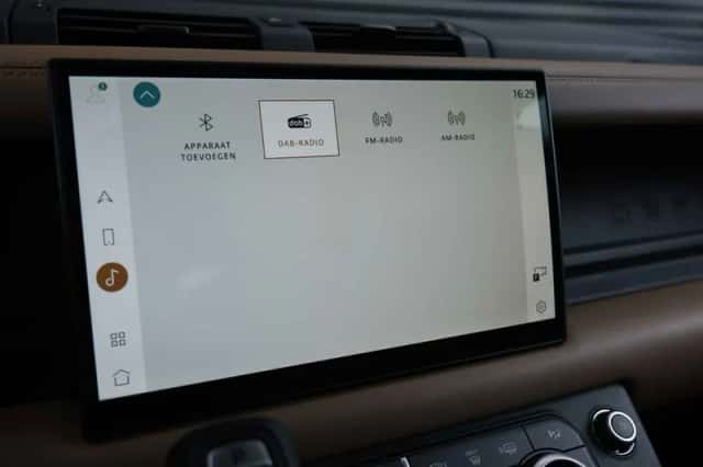 Land Rover Defender (2026) thumbnail 40