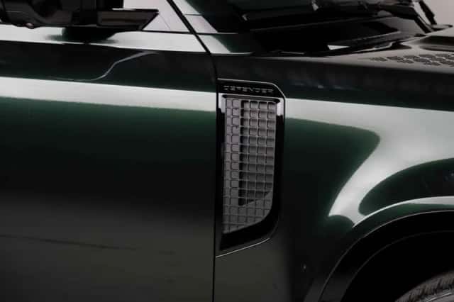 Land Rover Defender (2026) thumbnail 9