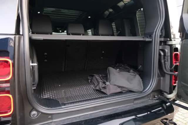Land Rover Defender (2026) thumbnail 13