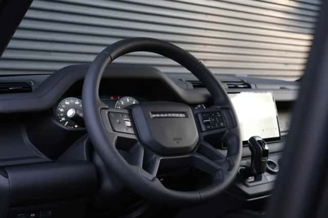 Land Rover Defender (2026) thumbnail 19