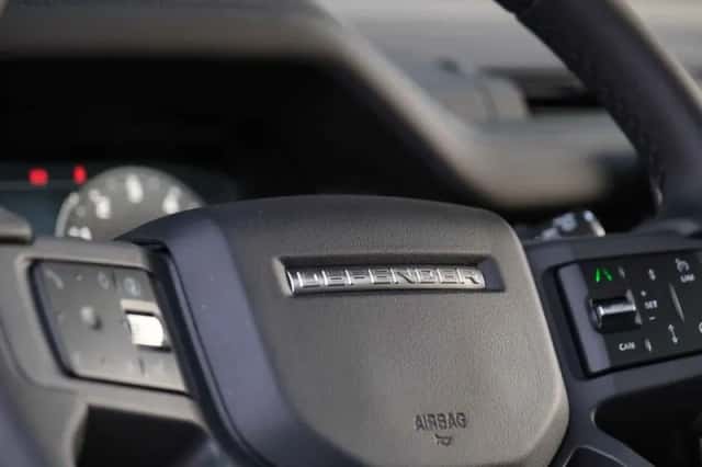 Land Rover Defender (2026) thumbnail 21
