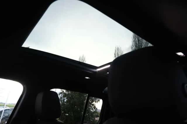 Land Rover Defender (2026) thumbnail 49