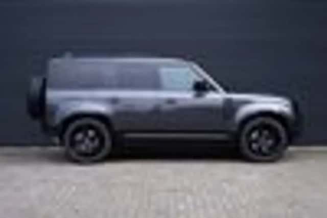 Land Rover Defender (2025) thumbnail 16