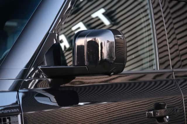 Land Rover Defender (2025) thumbnail 18