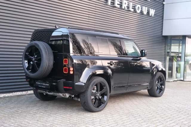 Land Rover Defender (2025) thumbnail 36
