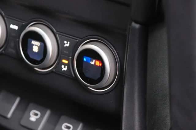 Land Rover Defender (2025) thumbnail 43