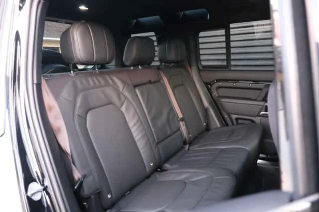 Land Rover Defender (2025) thumbnail 44