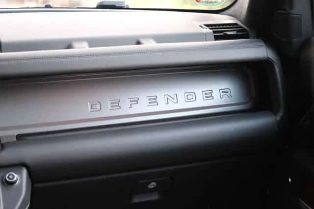 Land Rover Defender (2025) thumbnail 50