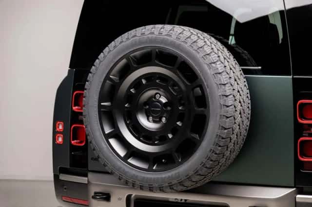 Land Rover Defender (2026) thumbnail 19