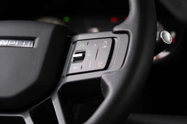 Land Rover Defender (2025) thumbnail 23