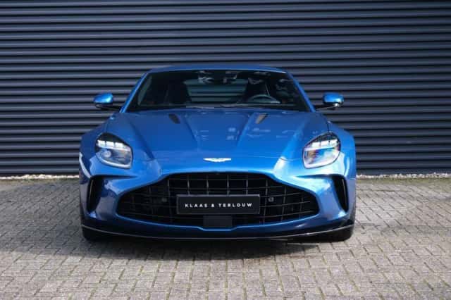 Aston Martin Vantage (2025) thumbnail 2
