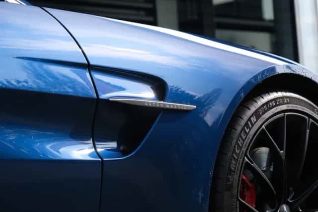 Aston Martin Vantage (2025) thumbnail 12