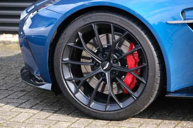 Aston Martin Vantage (2025) thumbnail 14