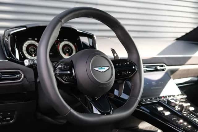 Aston Martin Vantage (2025) thumbnail 27