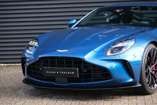 Aston Martin Vantage (2025) thumbnail 4
