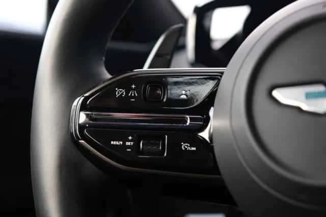 Aston Martin Vantage (2025) thumbnail 46