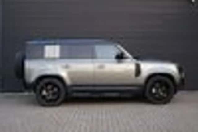 Land Rover Defender (2023) thumbnail 47