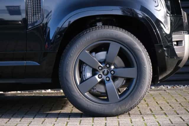 Land Rover Defender (2025) thumbnail 12