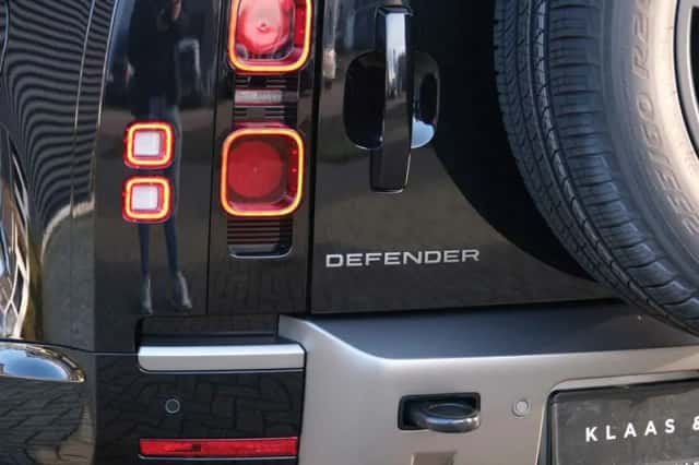Land Rover Defender (2025) thumbnail 13