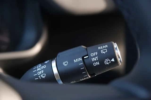 Land Rover Defender (2025) thumbnail 37