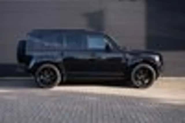 Land Rover Defender (2022) thumbnail 50