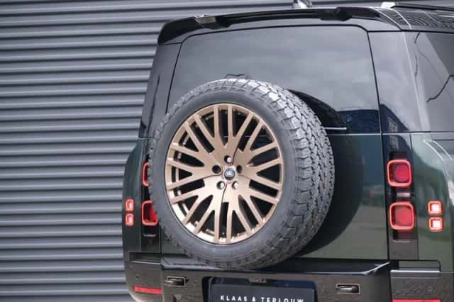 Land Rover Defender (2026) thumbnail 15