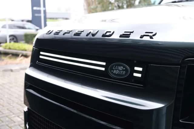 Land Rover Defender (2026) thumbnail 21