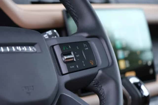 Land Rover Defender (2026) thumbnail 26